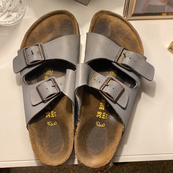 Birkenstocks size 38 - Picture 2 of 2
